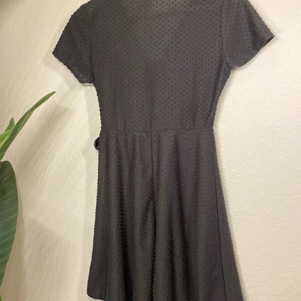 Black Dress - Picture 5 of 5